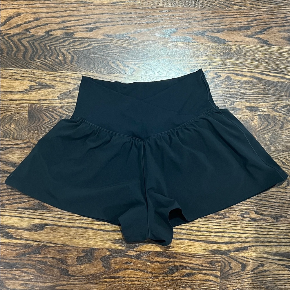 Aerie Offline Black Flowy High-Waisted Shorts